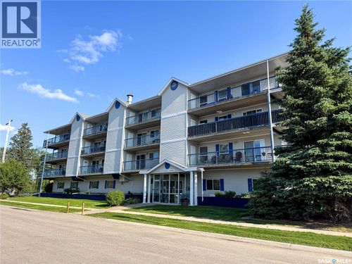 2501 1st Ave W, Prince Albert, SK, S6V5A3 | Card Image