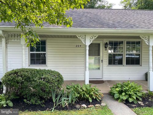 204-208 Maple St, MIDDLEBURG, VA, 20117-2648 | Card Image