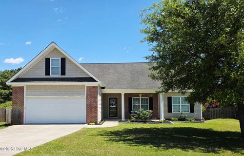 234 Emerald Ridge Rd, Jacksonville, NC, 28546-8766 | Card Image
