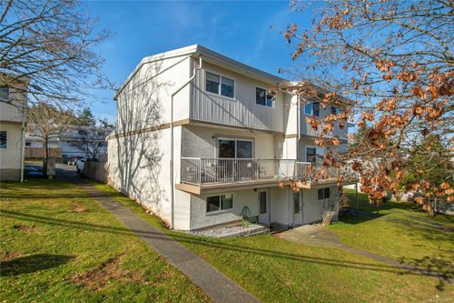 13-400 Robron Rd, Campbell River, BC, V9W5N5 | Card Image