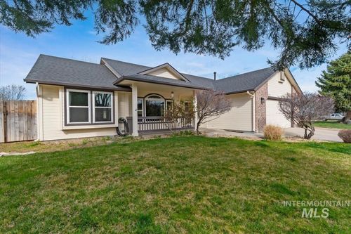 2723 N Wolverine Ave, Meridian, ID, 83646-3484 | Card Image
