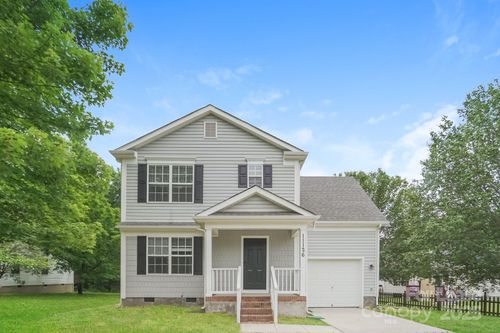 11126 Amber Glen Dr, Charlotte, NC, 28269-5183 | Card Image