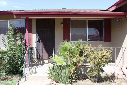 7188 Doris Ave, Winton, CA, 95388-8014 | Card Image