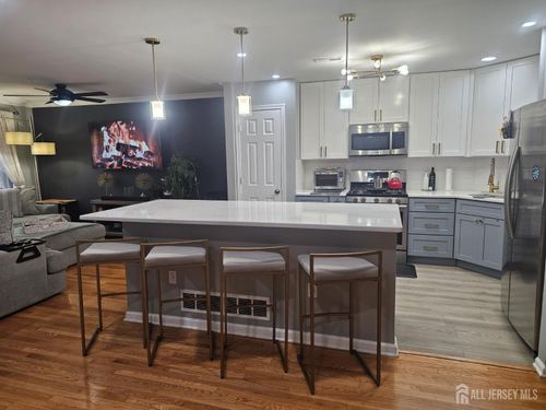 12 Harbor Bay Cir, South Amboy, NJ, 08879-2920 | Card Image