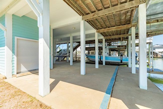 247 Schooner Dr, House other with 3 bedrooms, 2 bathrooms and 5 parking in Freeport TX | Image 33