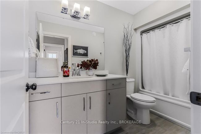 160 Hawthorn Cres, Condo with 3 bedrooms, 4 bathrooms and 2 parking in Kemble ON | Image 28
