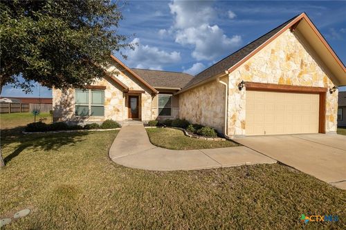 2502 Alamo St, Gonzales, TX, 78629-2230 | Card Image