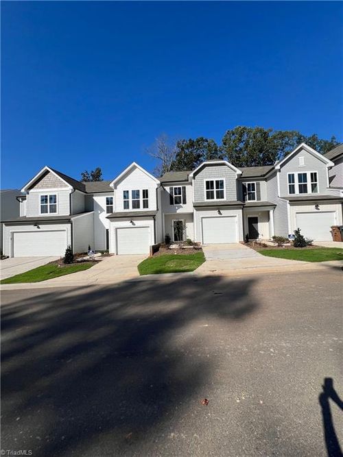 914 Lampton Court, Jamestown, NC, 27282 | Card Image