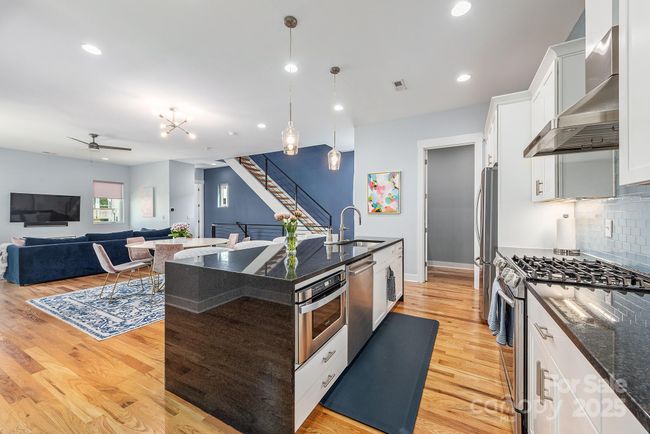 327 S Turner Ave, Townhouse with 3 bedrooms, 4 bathrooms and null parking in Charlotte NC | Image 15