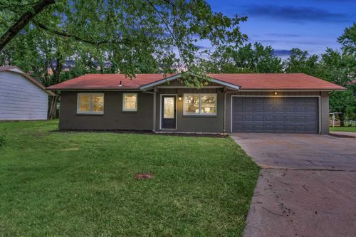 1519 Westborough Dr, Newton, KS, 67114-1479 | Card Image