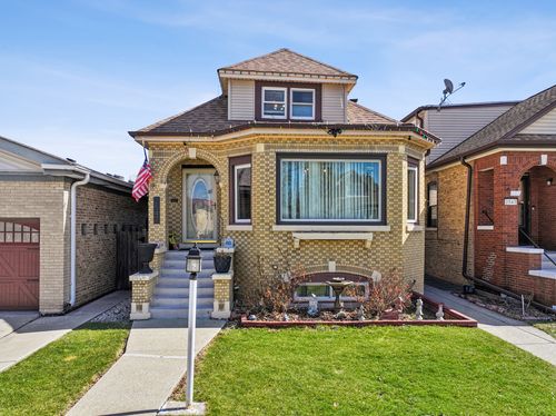 2547 Davisson St, River Grove, IL, 60171-1709 | Card Image