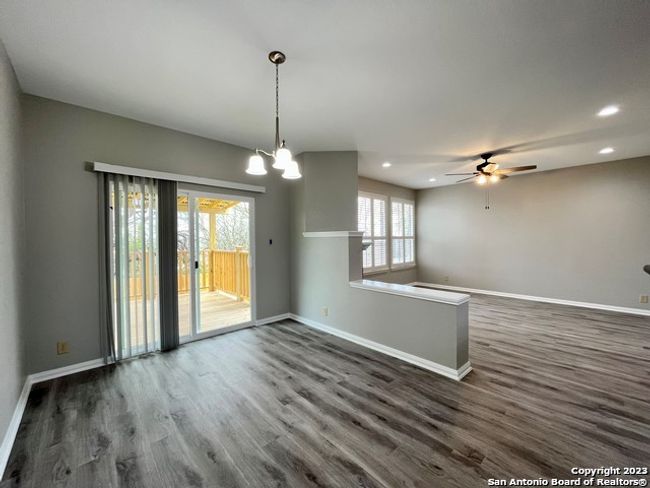1901 Walter Raleigh, House other with 3 bedrooms, 2 bathrooms and null parking in Windcrest TX | Image 4