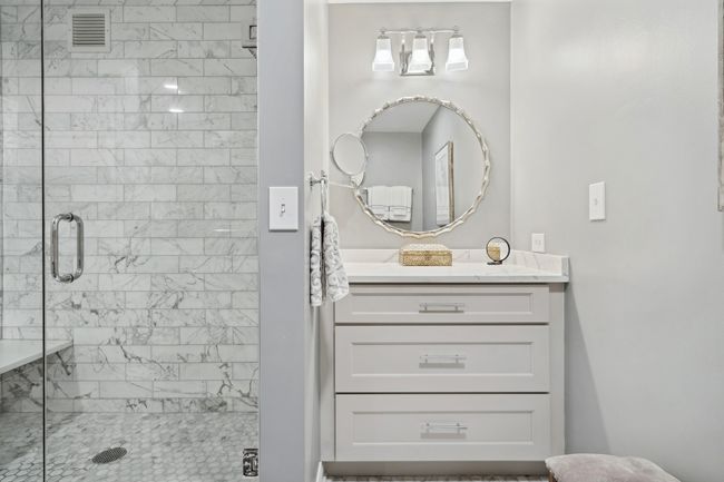 APT-1409 - 21 W Chestnut St, Condo with 2 bedrooms, 2 bathrooms and 1 parking in CHICAGO IL | Image 19