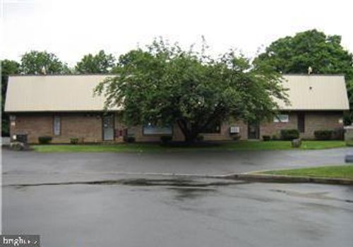 390 Pike Rd, HUNTINGDON VALLEY, PA, 19006-1619 | Card Image