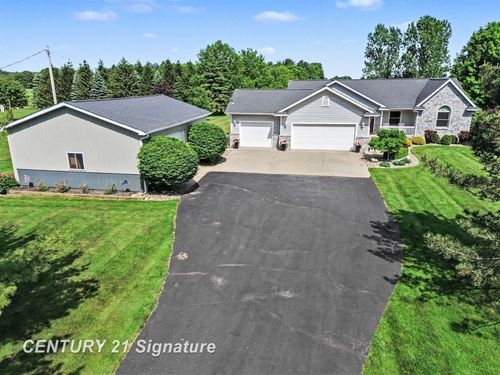 3790 N Gleaner Rd, Freeland, MI, 48623-9267 | Card Image
