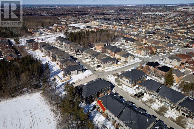199 Grand Trunk Avenue, Townhouse with 3 bedrooms, 3 bathrooms and 2 parking in Vaughan (Patterson) ON | Image 40