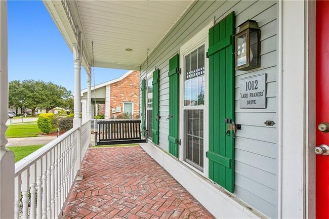 1012 Lake Frances Dr, House other with 3 bedrooms, 3 bathrooms and null parking in Gretna LA | Image 4