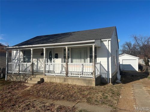 8139 Blanchard Dr, Berkeley, MO, 63134-2203 | Card Image