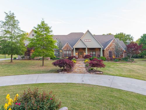 2 Laurel Gln, Fort Smith, AR, 72903-2679 | Card Image