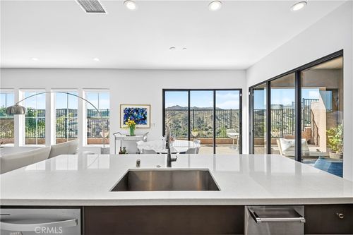 20851 W Acorn Cir, Porter Ranch, CA, 91326-4944 | Card Image