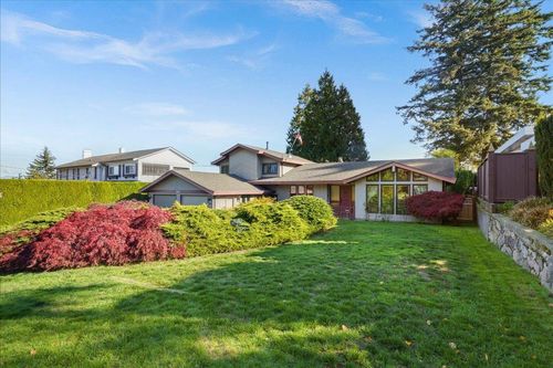 364 54 St, Delta, BC, V4M3G5 | Card Image