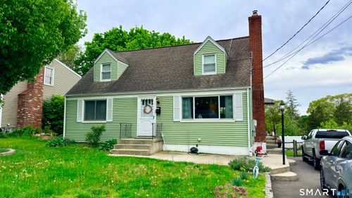 12 Rainbow Rd, Norwalk, CT, 06851-2807 | Card Image