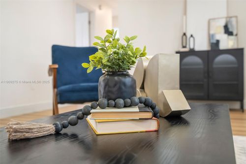 1812 Firwood Ct, ORLANDO, FL, 32818-5809 | Card Image