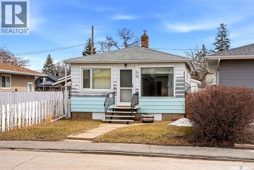 2049 Fleury St, Regina, SK, S4N2M1 | Card Image