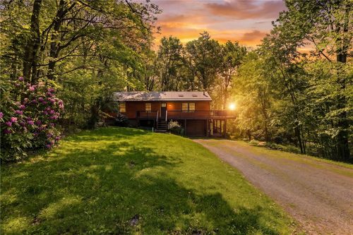 275 Aspen Mountain Dr, Boswell, PA, 15531-2615 | Card Image