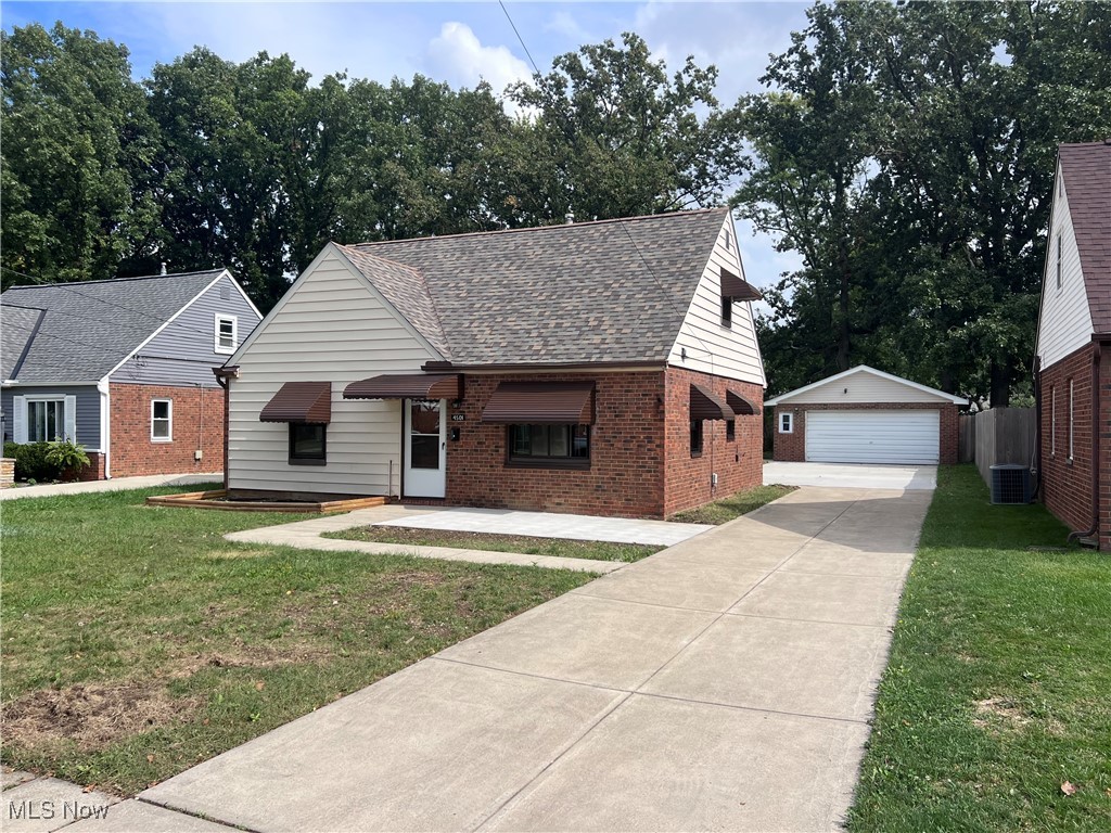 158th St, Cleveland, OH 44135