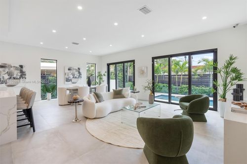 1814 Middle River Dr, Fort Lauderdale, FL, 33305-3536 | Card Image