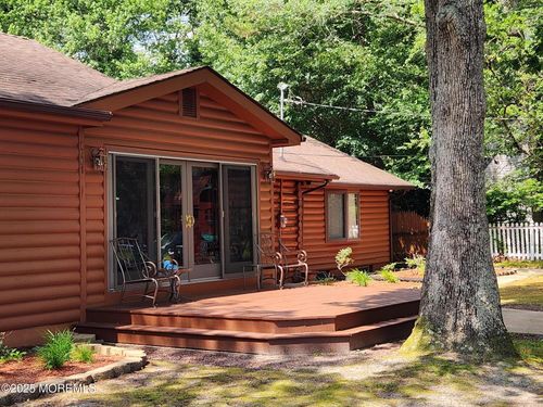 1001 N Lakeshore Dr, BROWNS MILLS, NJ, 08015-2301 | Card Image