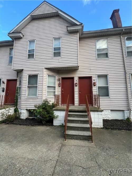 457 6th St, Niagara Falls, NY, 14301-1605 | Card Image