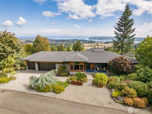 170 Flying Cloud St, Sequim, WA, 98382-3583 | Card Image