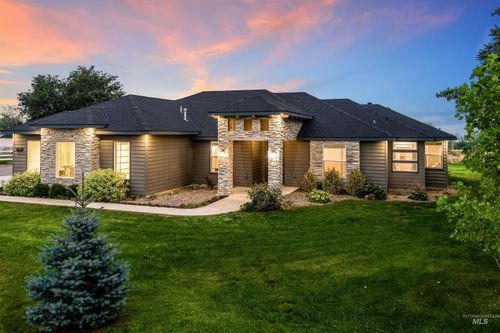 23985 Legends Ln, Caldwell, ID, 83607-3800 | Card Image