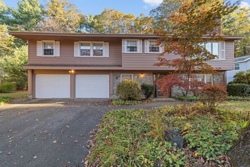 37 Ledgewood Rd, Framingham, MA, 01701-3626 | Card Image