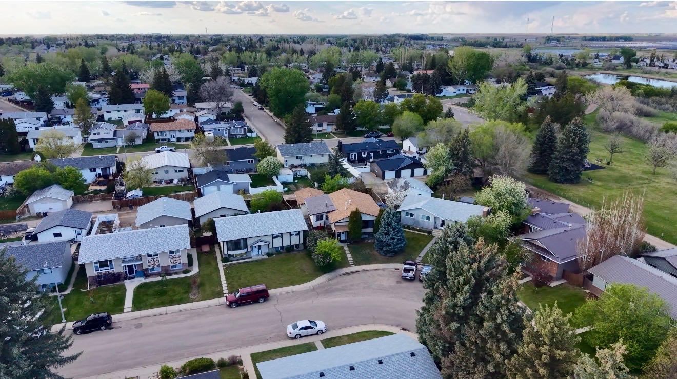 Residential in Brooks 3