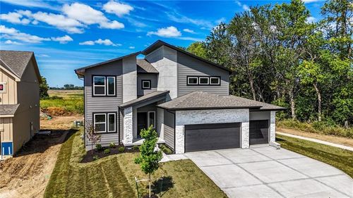 1505 Meadowlark Ct, Oak Grove, MO, 64075-2202 | Card Image