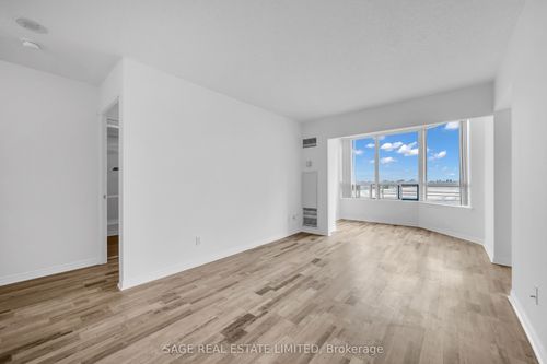 1016-135 Hillcrest Ave, Mississauga, ON, L5B4B1 | Card Image