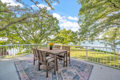 160 Pillsbury Pt, Arnolds Park, IA, 51331-7700 | Card Image