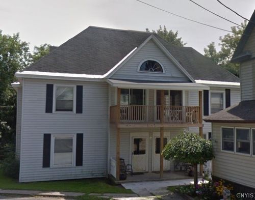12 Genesee Pl, Auburn, NY, 13021-3777 | Card Image