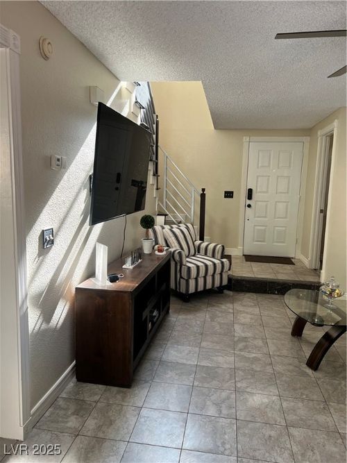 985 Flapjack Dr, Henderson, NV, 89014-3026 | Card Image