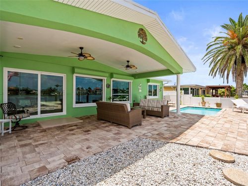 16129 4th St E, REDINGTON BEACH, FL, 33708-1613 | Card Image