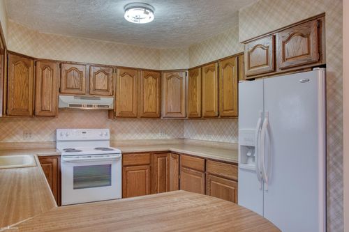 817 S Chipman St, Owosso, MI, 48867-4153 | Card Image