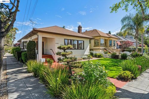 2135 Buena Vista Ave, Alameda, CA, 94501-7028 | Card Image