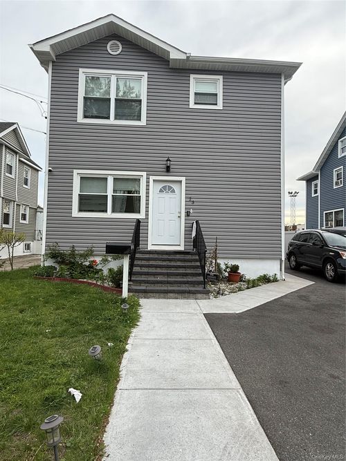 23 Harding Pl, Freeport, NY, 11520-2834 | Card Image
