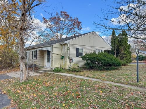 9 Paul Ave, East Freetown, MA, 02717-1245 | Card Image