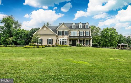 2084 Flowing Springs Rd, CHESTER SPRINGS, PA, 19425-2632 | Card Image