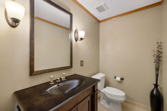 1st floor lav | Image 23
