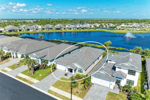 18530 Midsummer Pl, VENICE, FL, 34293-5148 | Card Image